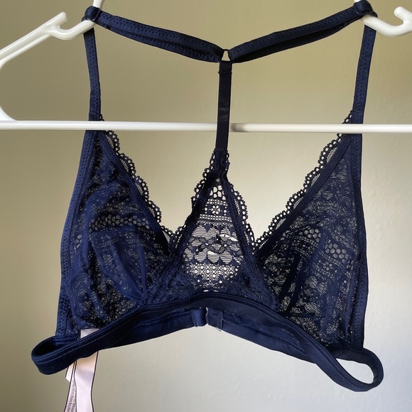 XS Victoria’s Secret Bralette - No pads - Picture 2 of 5